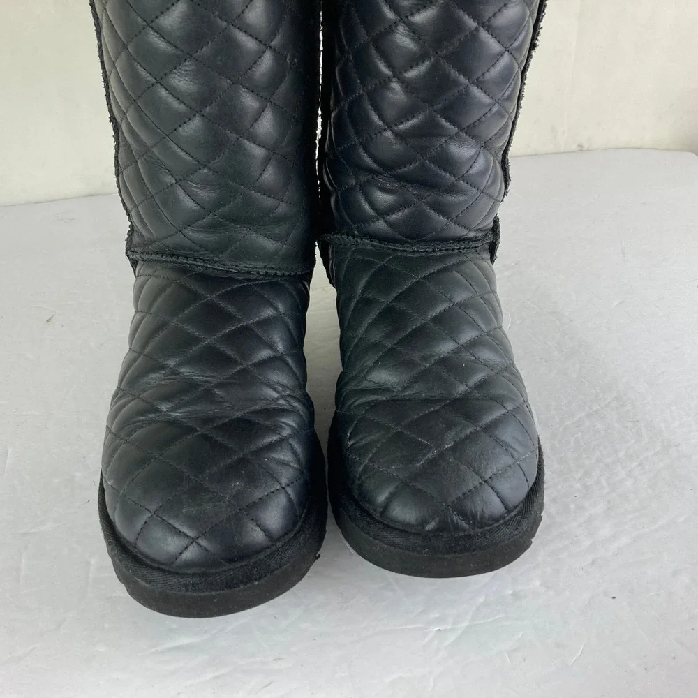 UGG Quilted Leather Tall Boots Womens 8 Black Shearling Lined Winter Designer